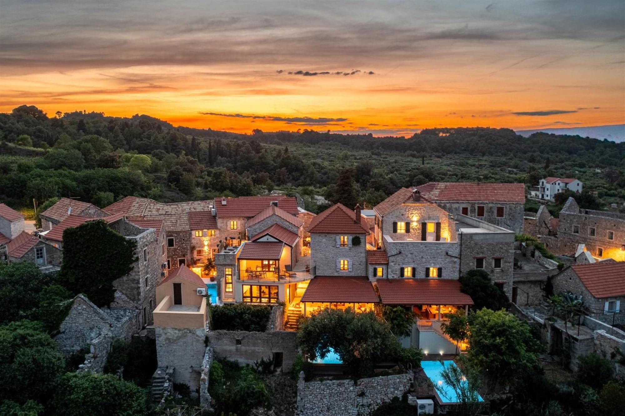 Dvor Pitve Villas Jelsa  Zewnętrze zdjęcie